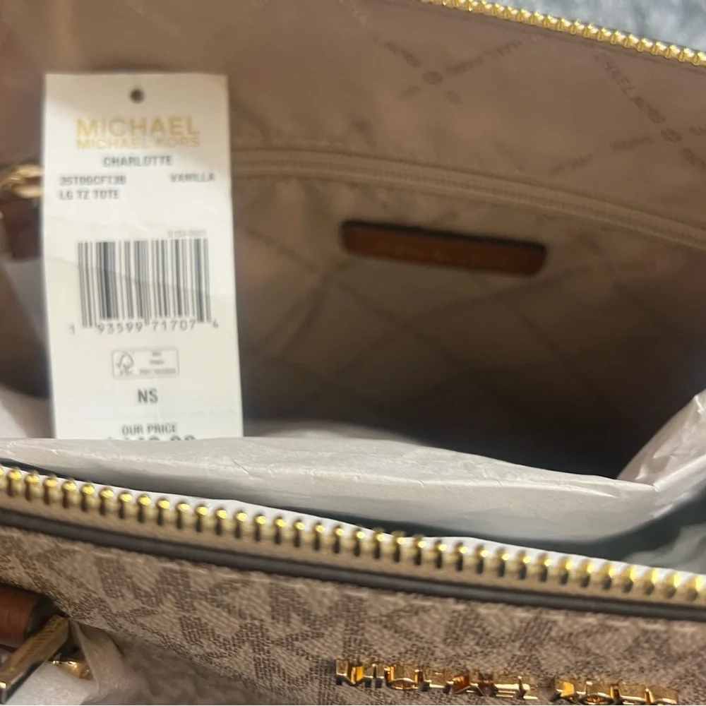 Michael Kors Charlotte Vanilla Logo Large Tote Bag Purse Jet Set New - Picture 8 of 9